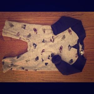 Soft and stylish Splendid onesie. Size 0-3 months